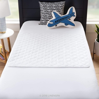 34" x 36" Skid Resistant Waterproof Sheet and Mattress Protector Pad-Highly Absorbent-Machine Washable-Quilted White