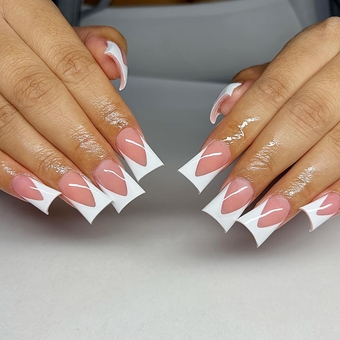 Medium Press on Nails Pink Square Fake Nails Duck Shaped Acrylic Nails with White French Designs Cute Full Cover False Nails Artificial Glue Stick on Nails for Women and Girls 24 Pcs Nail Supplies